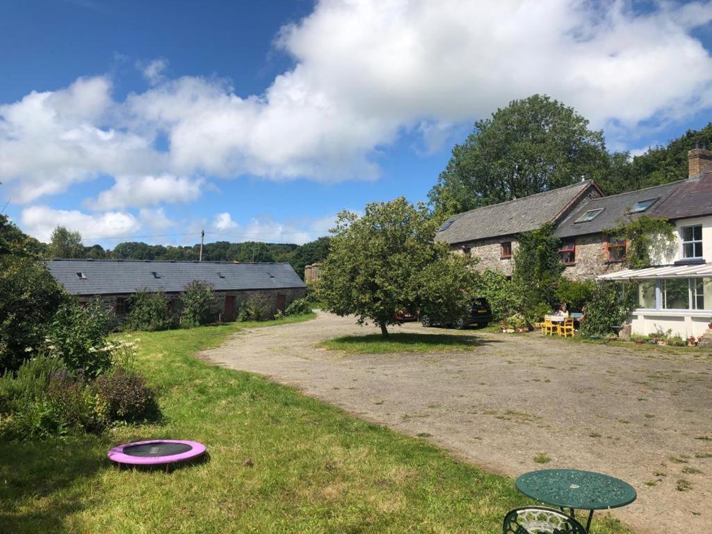 Gernos Farmhouse Llandysul 외부 사진